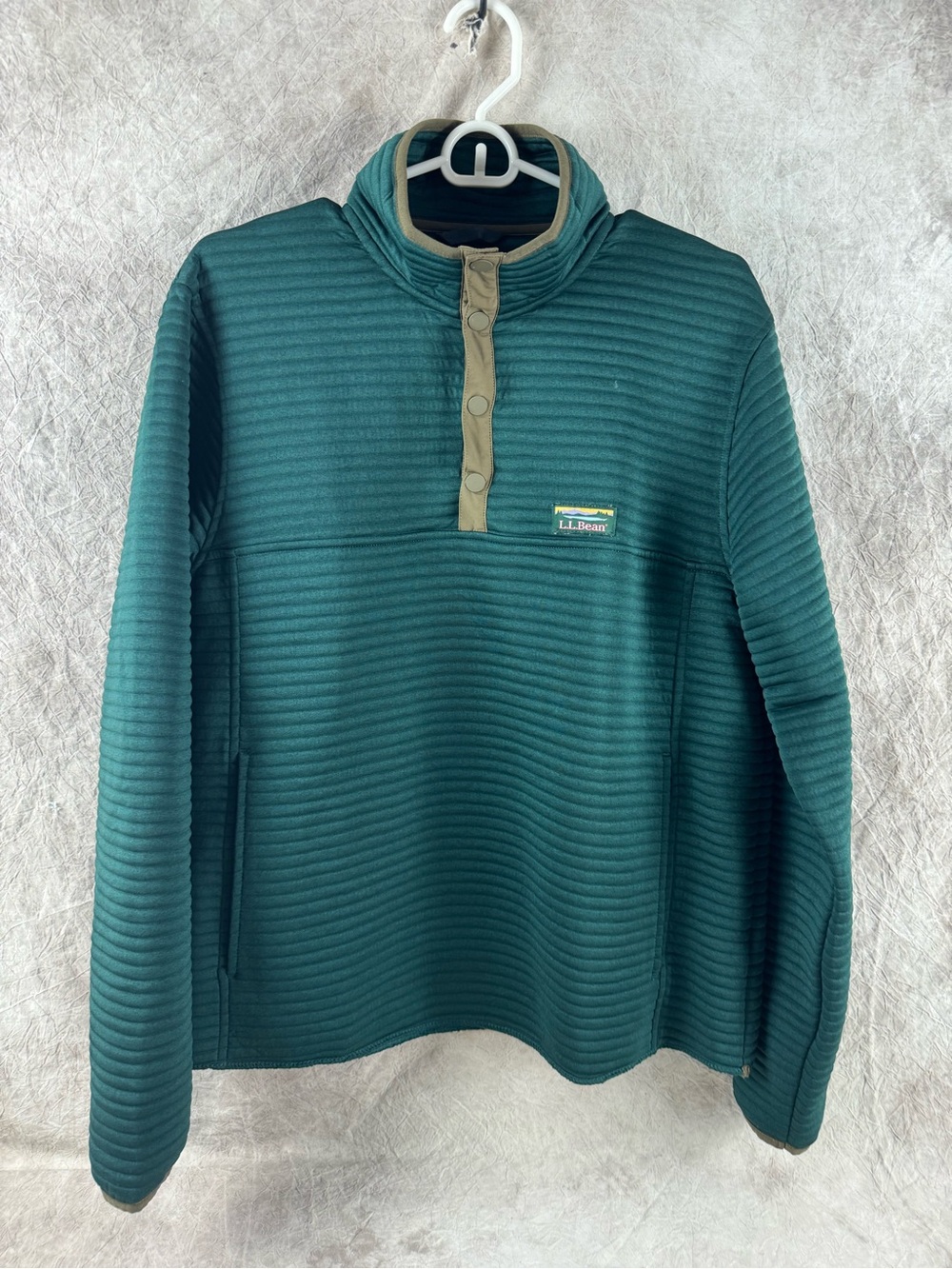 L.L. Bean Men's Dark Green Quilted Button Neck Pullover with Tan Placket